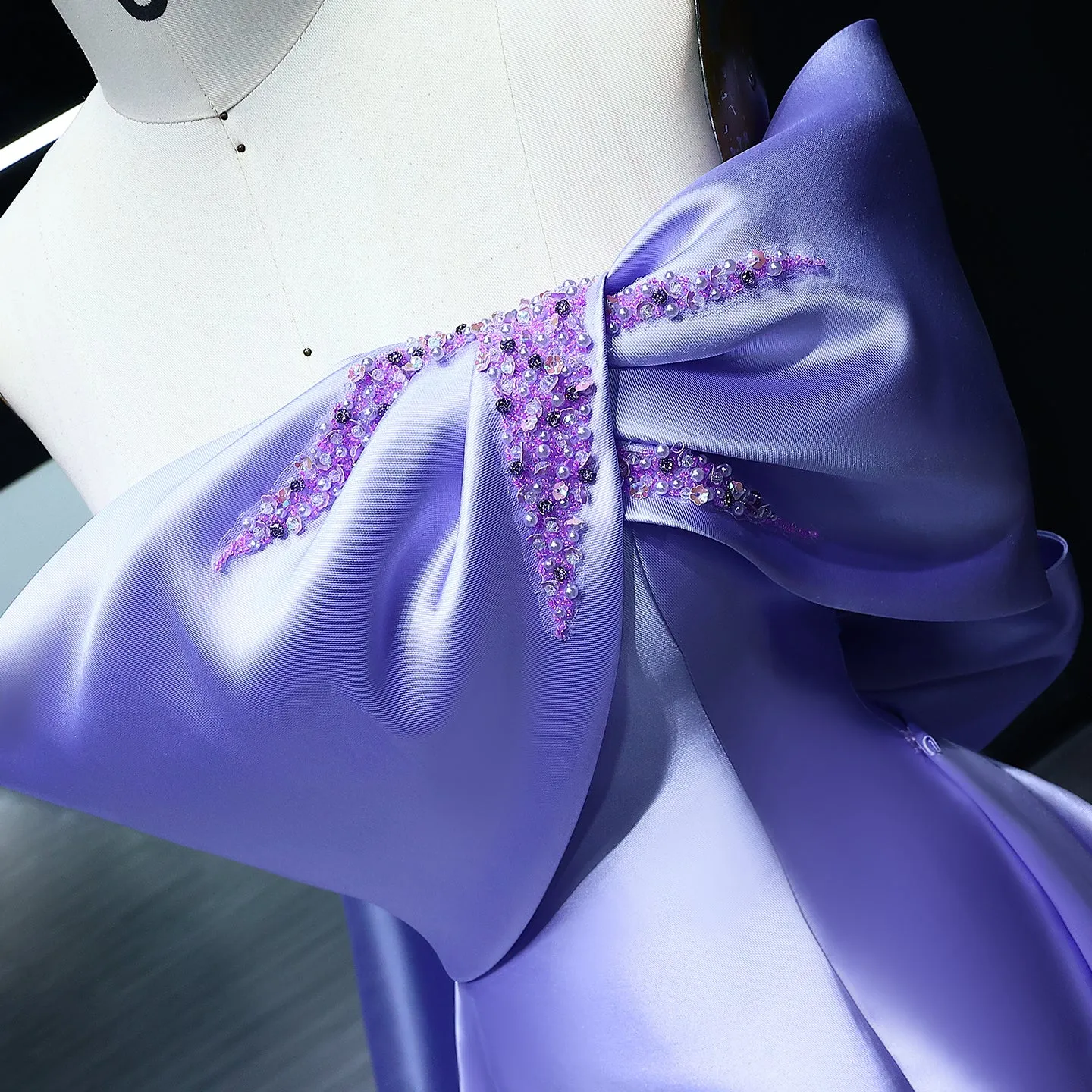 Elegant Off Shoulder Lilac Evening Dress with Overskirt SF084