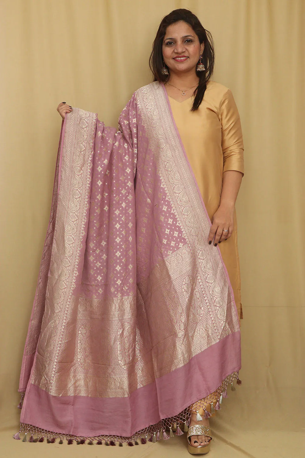 Exquisite Purple Banarasi Handloom Pure Moonga Silk Dupatta
