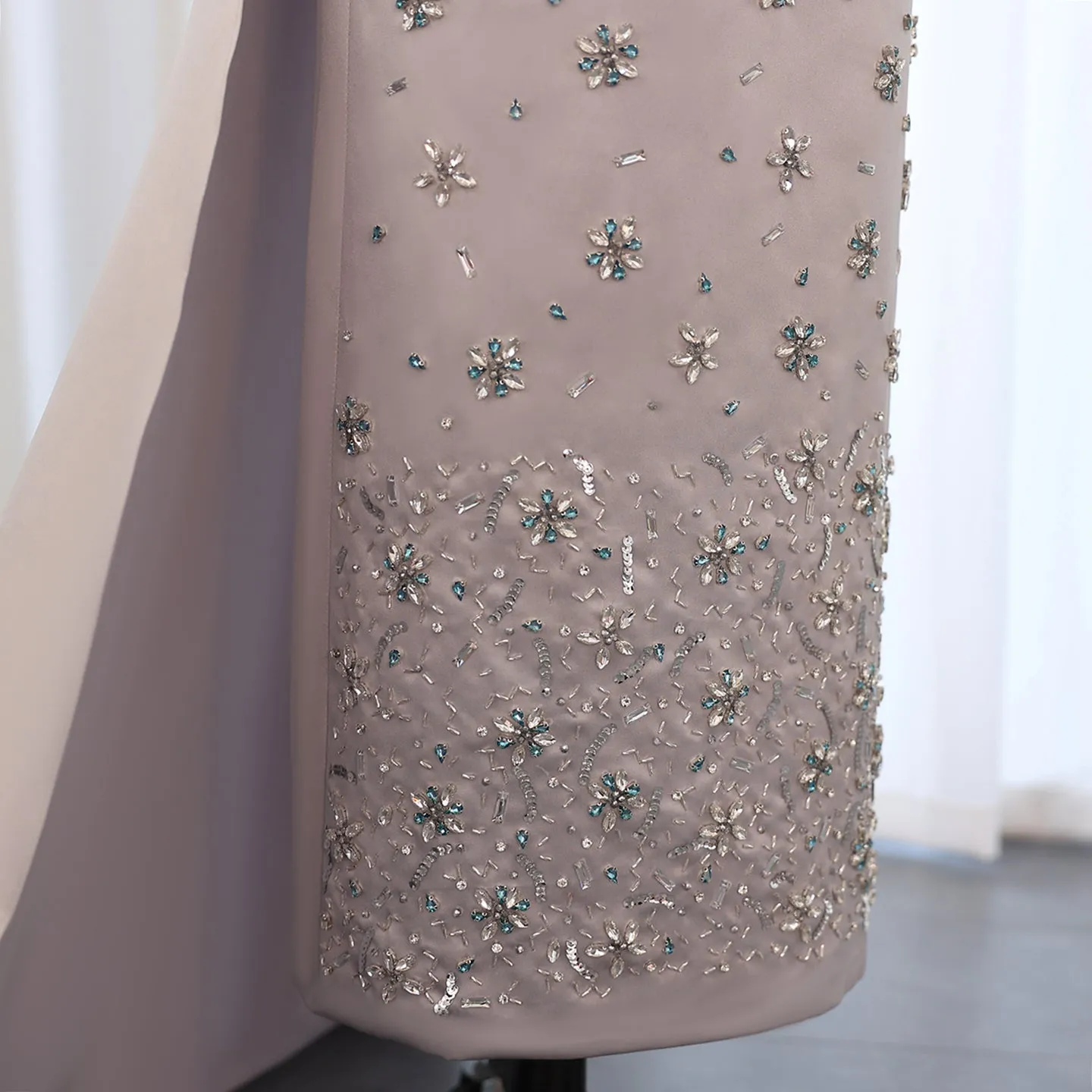 Luxury Crystal Gray Ankle Length Evening Dress with Train SS415
