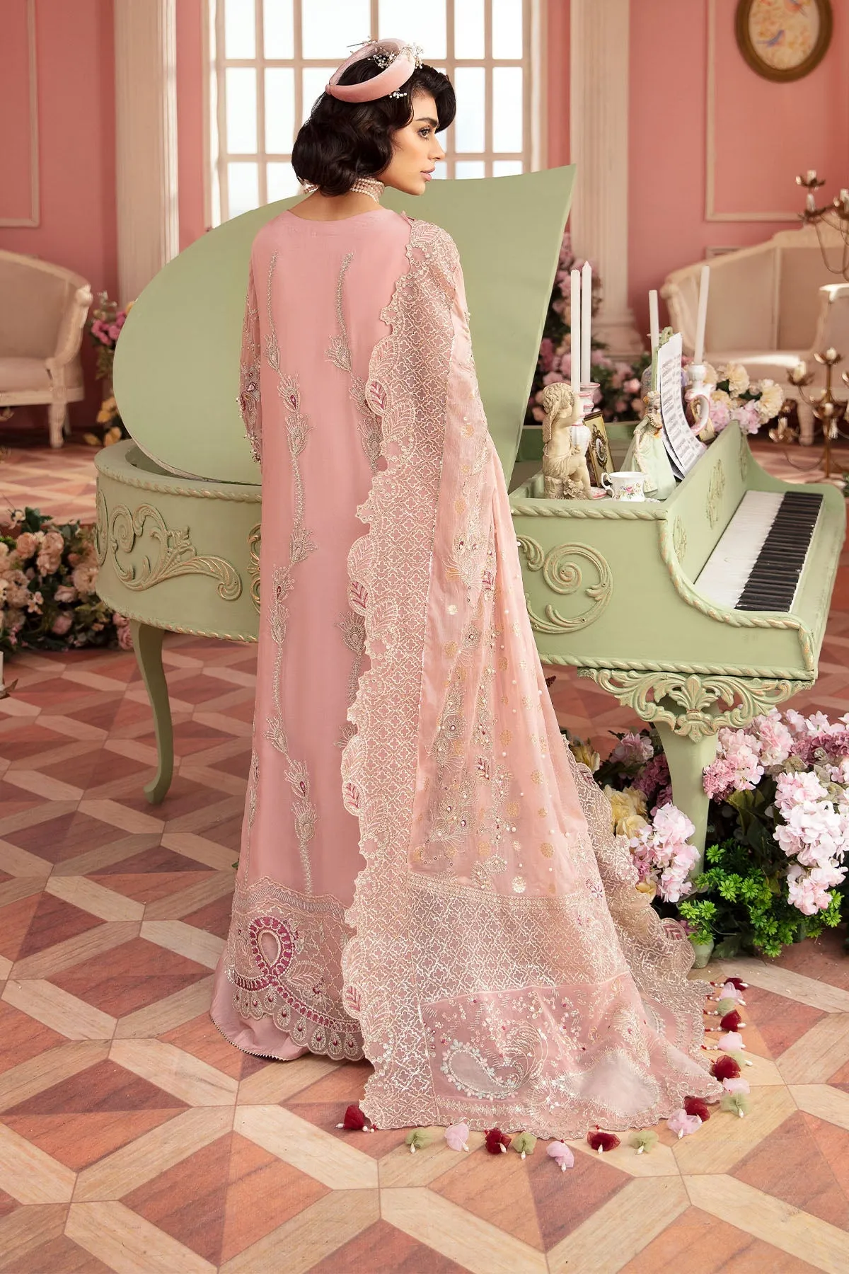Nureh The Secret Garden Luxury Formals – CAROLINE
