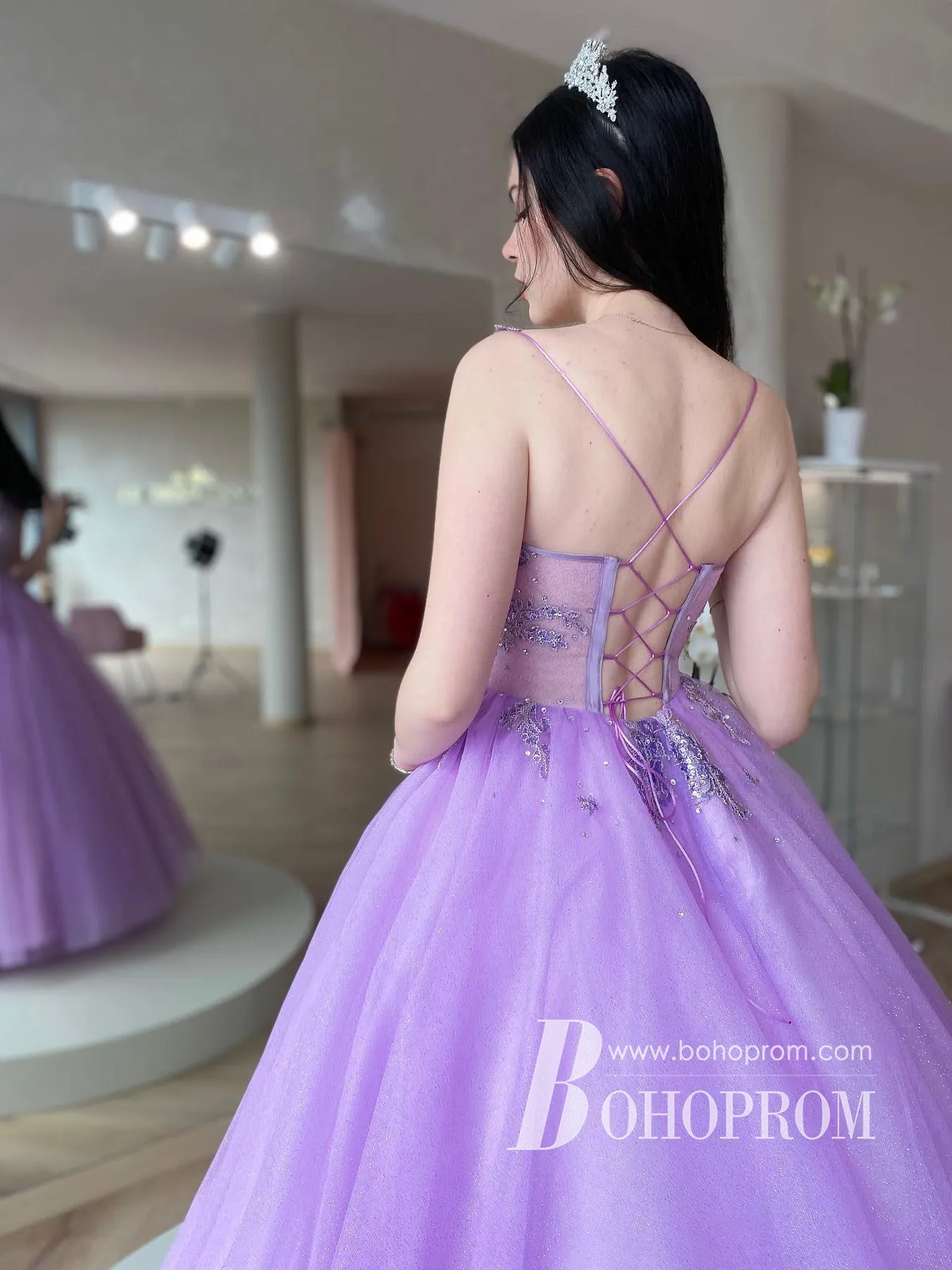 Shiny Tulle Appliques Rhinestone V-neckline A-line Long Prom Dresses PD833